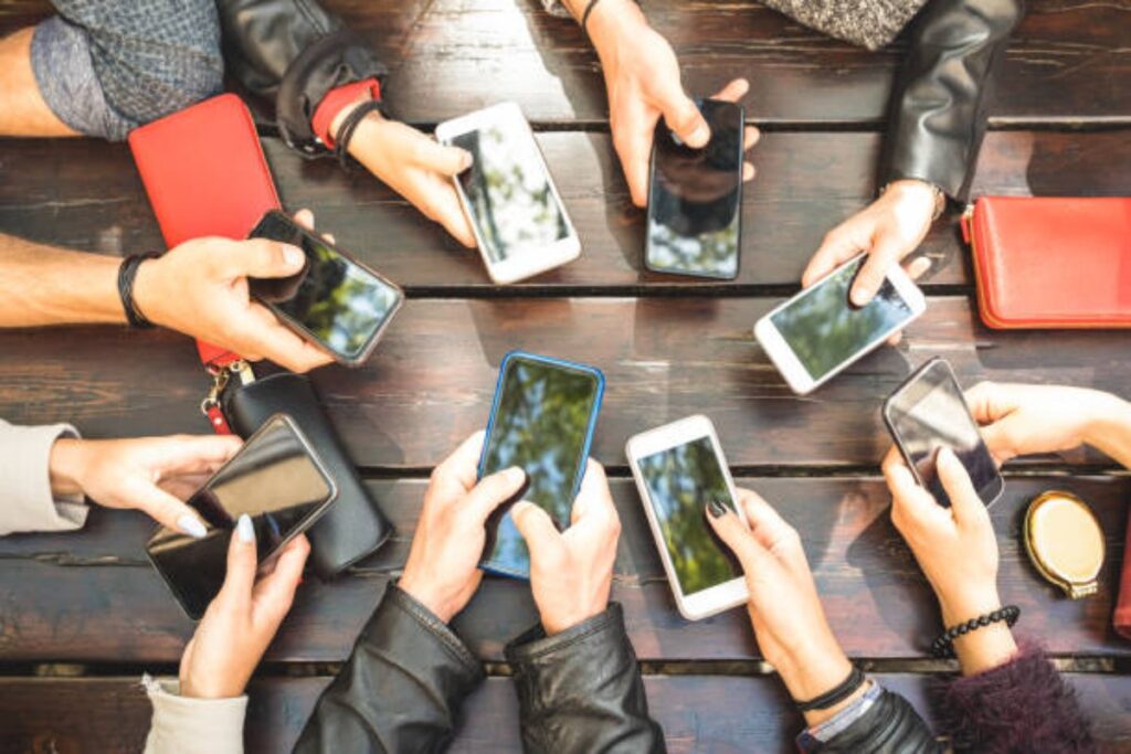 The risks of counterfeit phones and how consumers can protect themselves