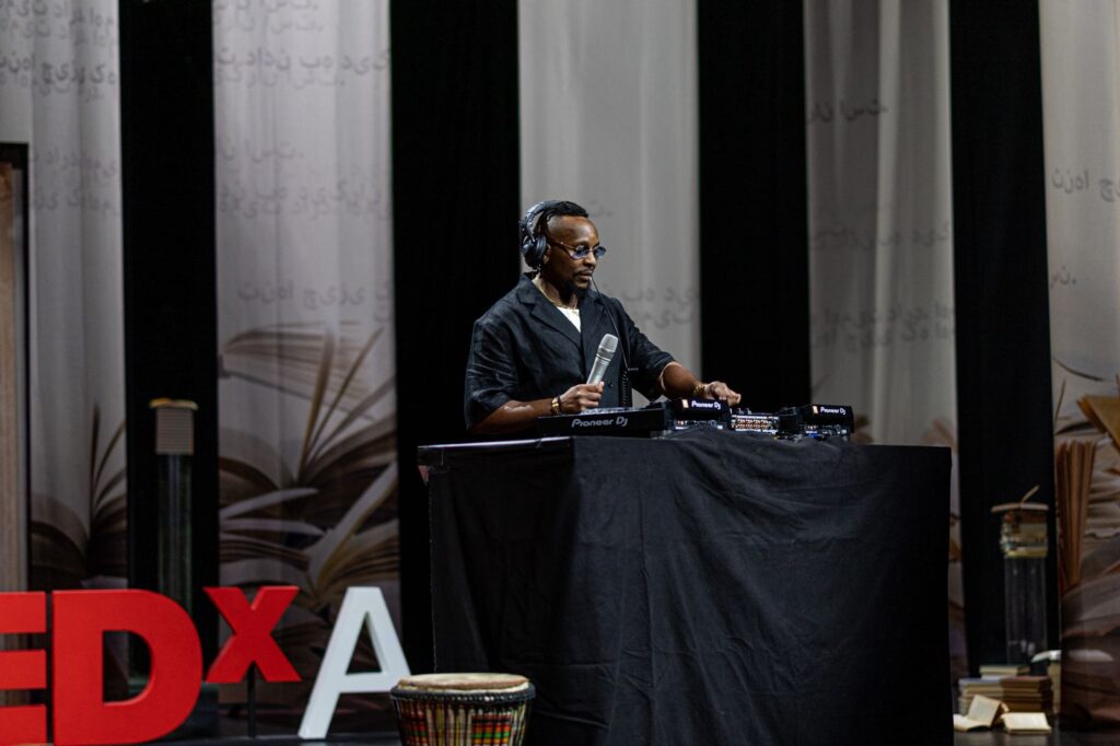 Kenya’s Idd Aziz Goes Viral on Canal+ Prime-Time With Powerful Afrohouse Showcase